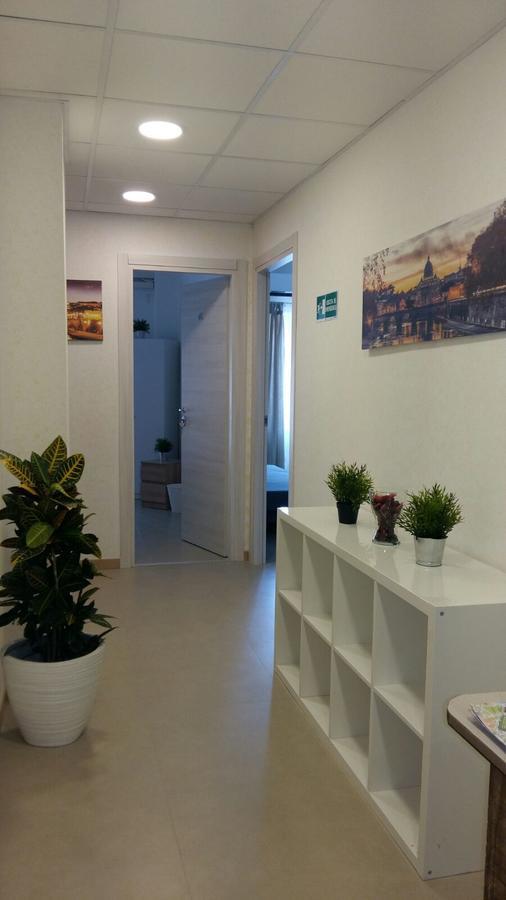 Domus Italiana Hotel Рим Екстериор снимка